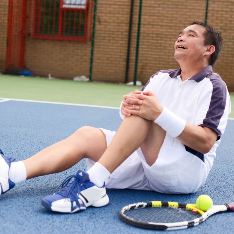 Knee meniscus injury playing tennis