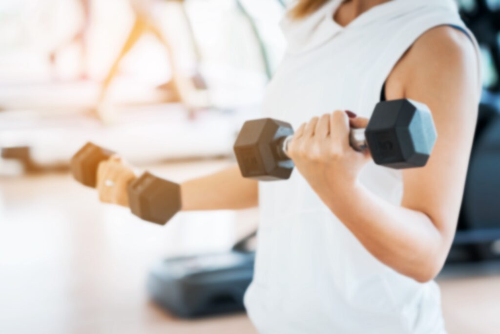 Weight lifting can cause shoulder injuries and Dr. Giang guide to preventing injuries while weight lifting can help you prevent injury.